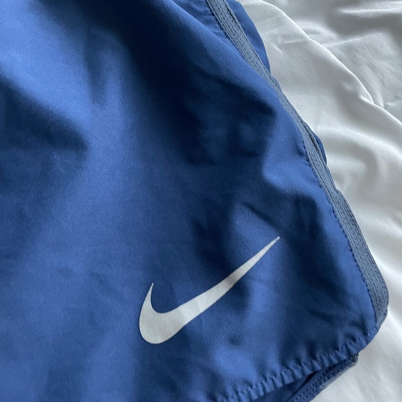 navy blue nike running shorts - Picture 3 of 3